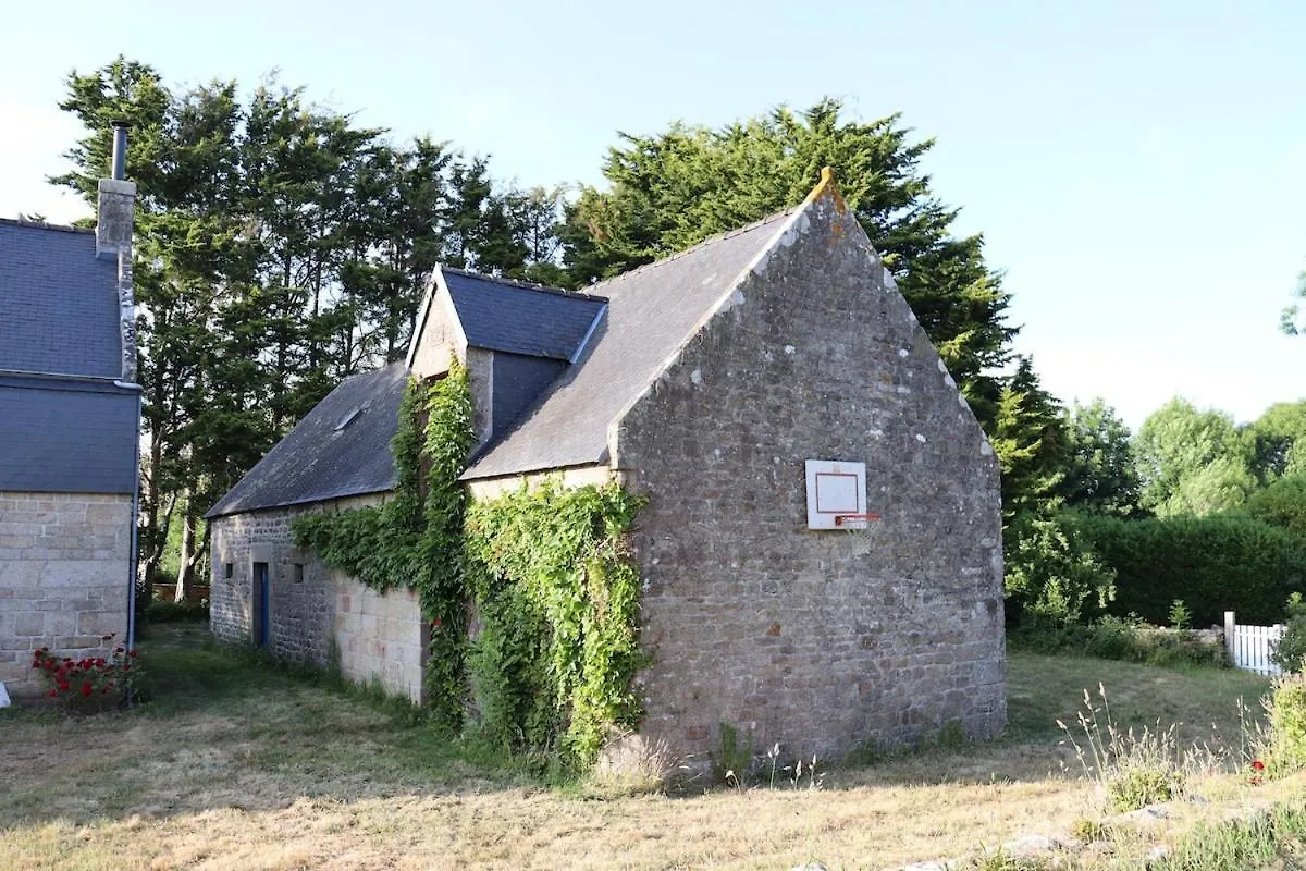 Kermenhir, A Charming 18Th Century Breton Farmhouse Loctudy France