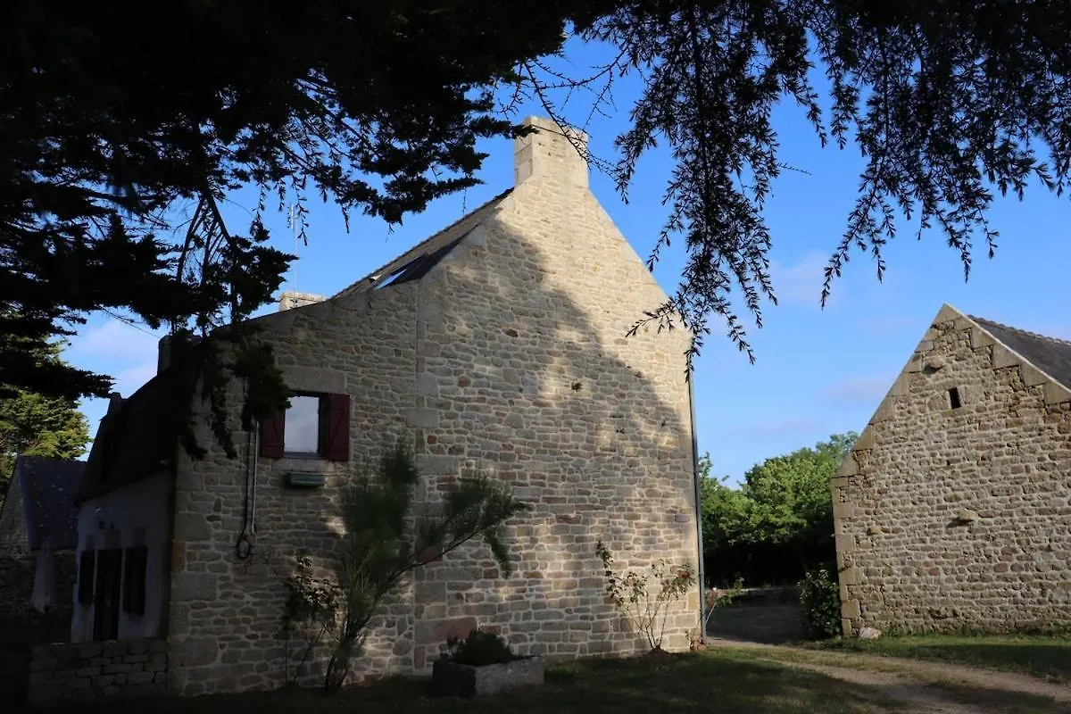 Kermenhir, A Charming 18Th Century Breton Farmhouse Loctudy
