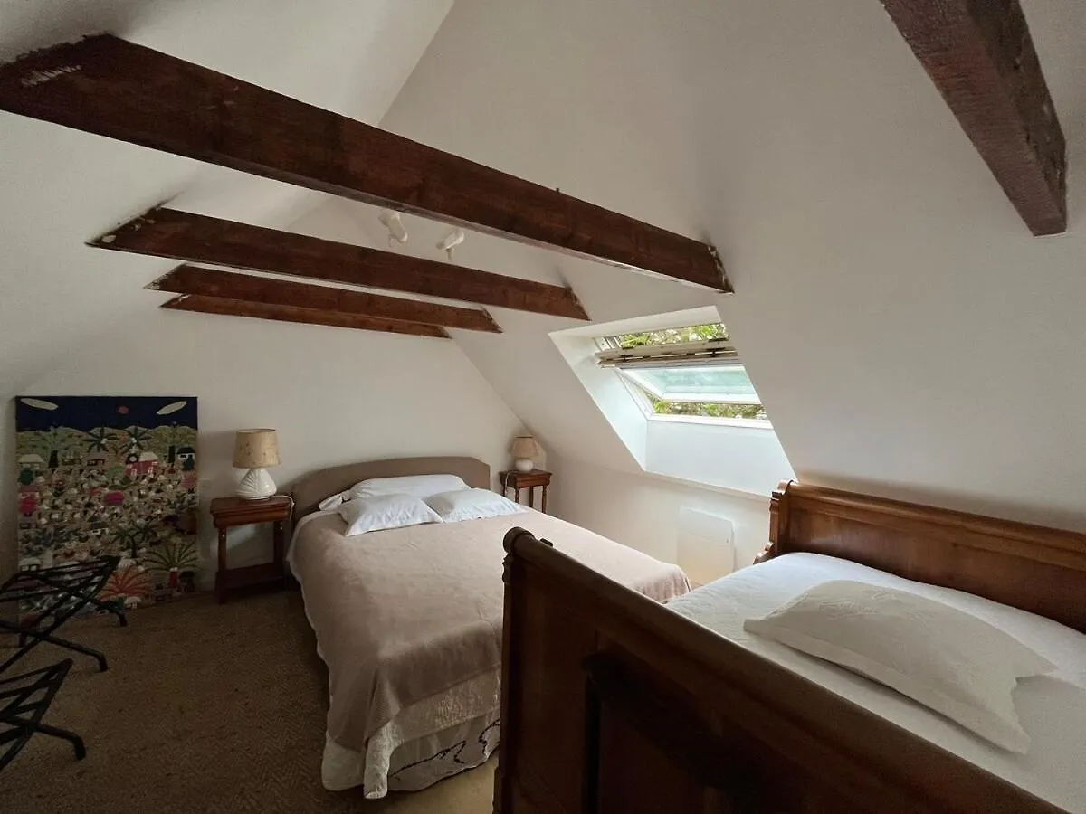 Kermenhir, A Charming 18Th Century Breton Farmhouse Loctudy
