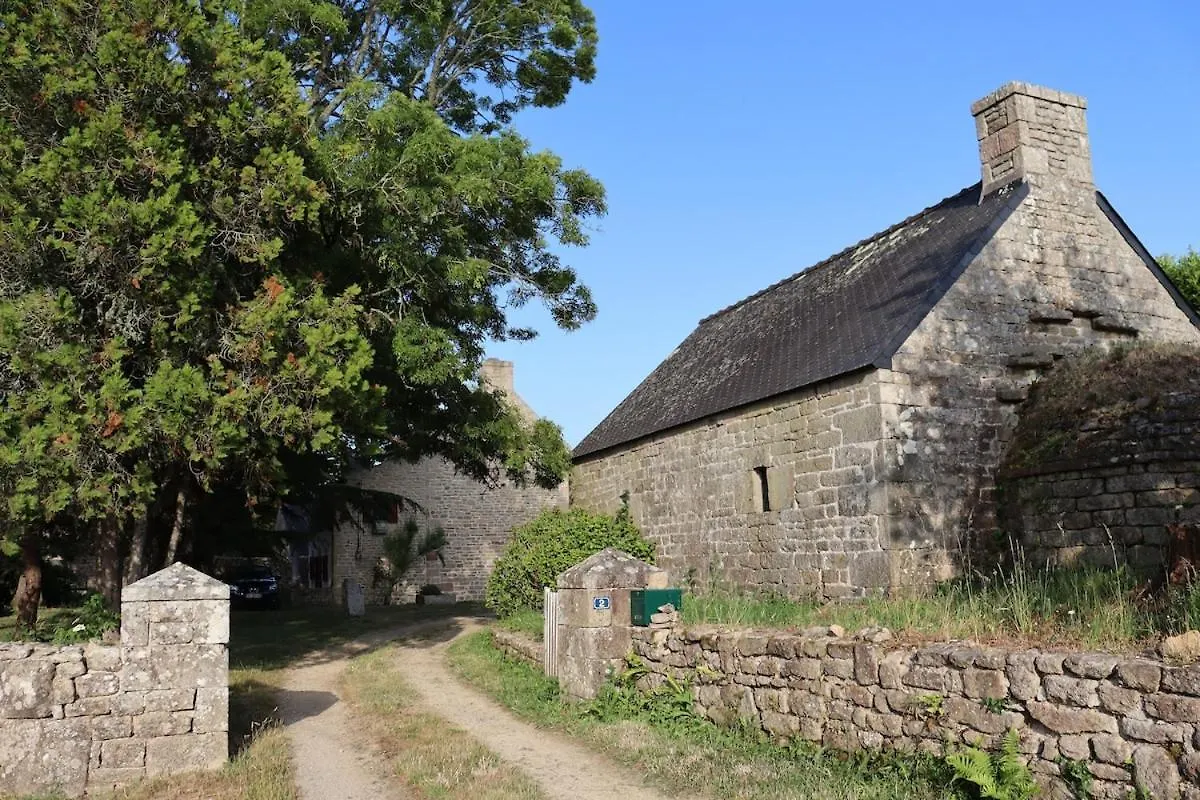Kermenhir, A Charming 18Th Century Breton Farmhouse Loctudy 0*,