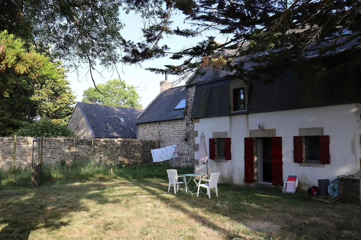 Villa Kermenhir, A Charming 18Th Century Breton Farmhouse Loctudy