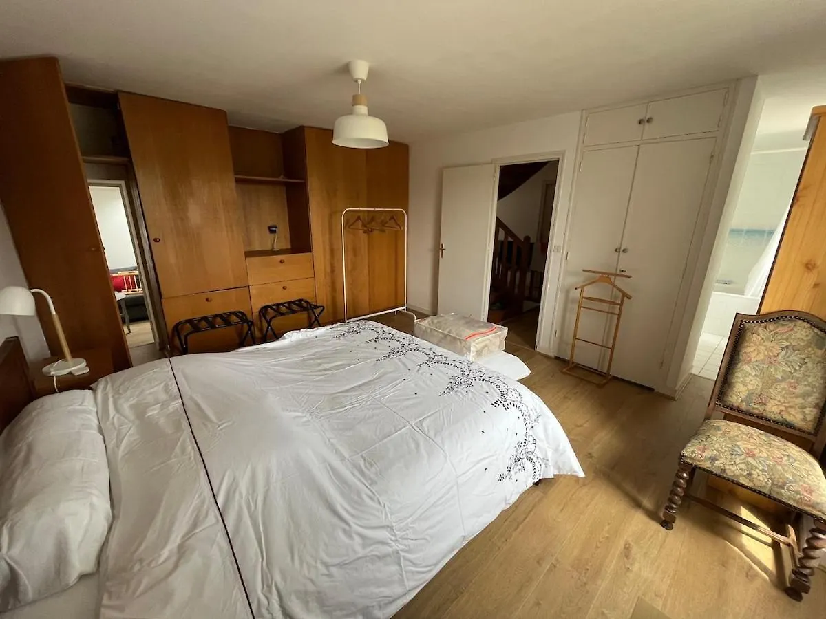 Kermenhir, A Charming 18Th Century Breton Farmhouse Loctudy Villa
