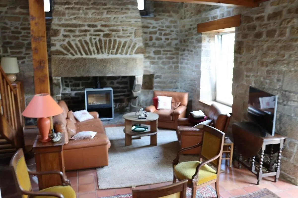 Kermenhir, A Charming 18Th Century Breton Farmhouse Loctudy